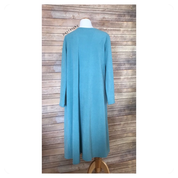 🆕 LULAROE sarah duster sweater - Picture 3 of 8